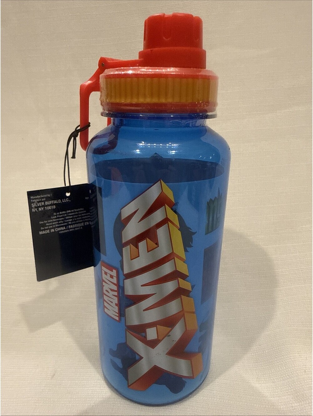 Marvel X-Men 32 oz Water Bottle with 30 Stickers